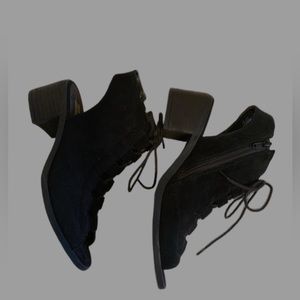 Steve Madden Adelene booties